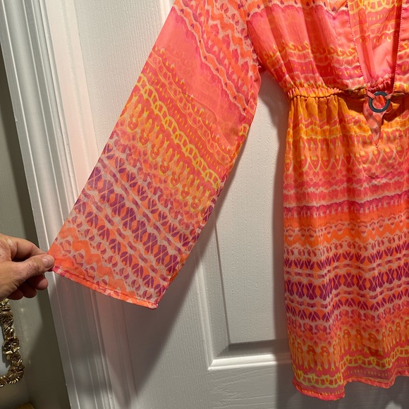 Colorful sheer beach cover up. - Picture 4 of 8